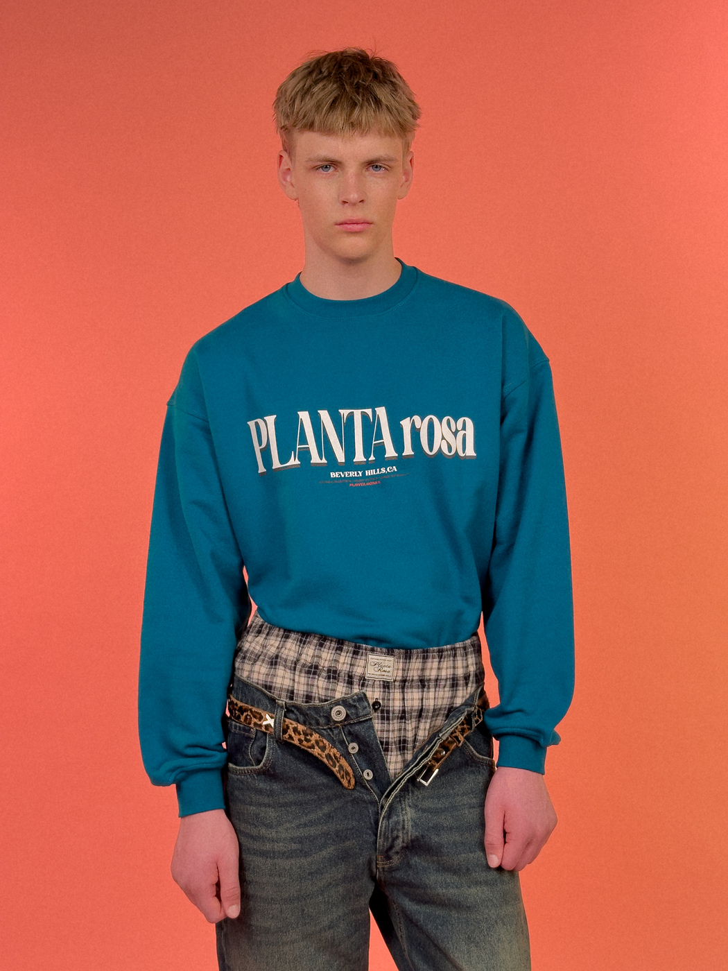 CLASSY SWEATSHIRT